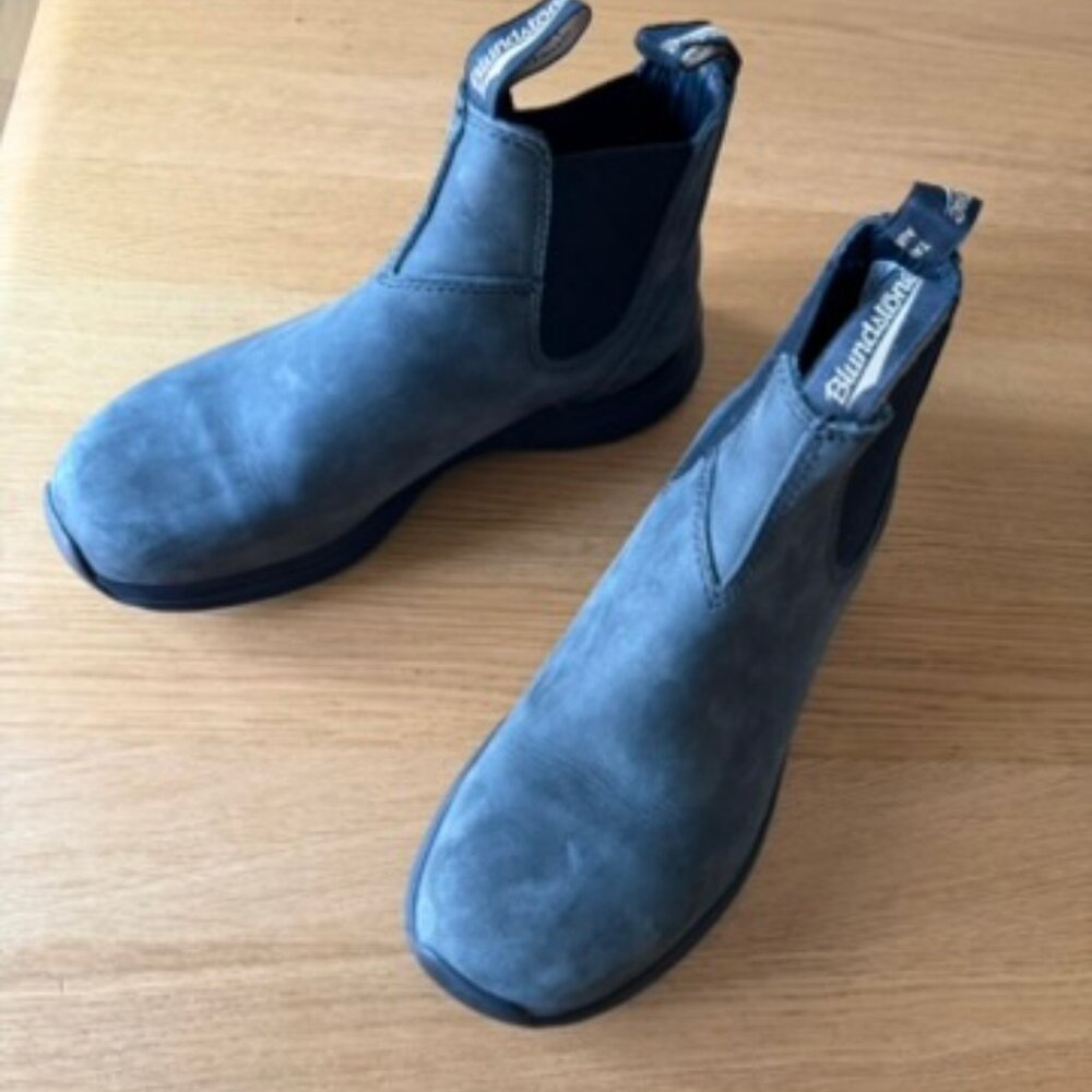 Blundstone Classic Chelsea Boots #587 – Rustic Black Leather size 10 (7 UK) - Picture 4 of 6